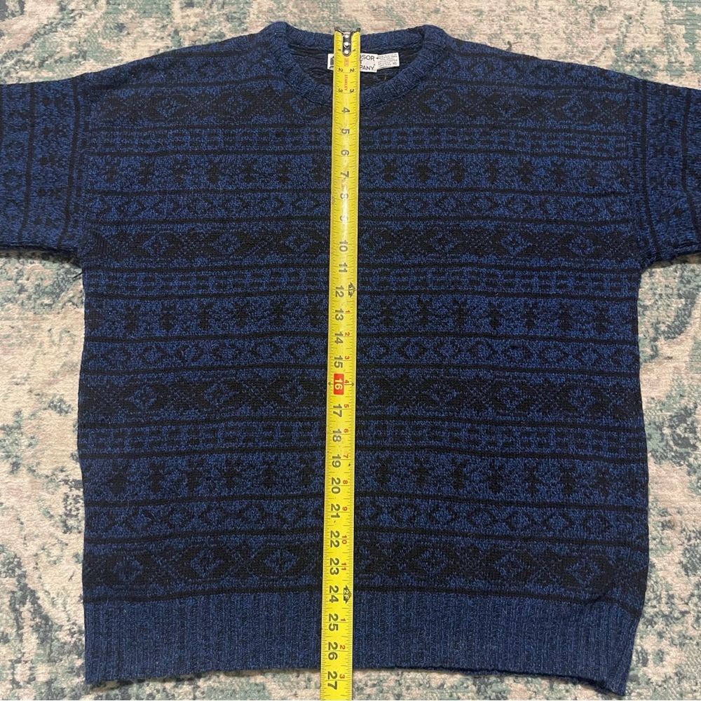Vintage Wool Knit Pattern Sweater - Picture 4 of 5
